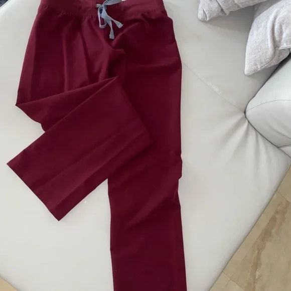 FIGS | BURGUNDY CATARINA TOP LIVINGSTON BOTTOMS - Picture 6 of 6